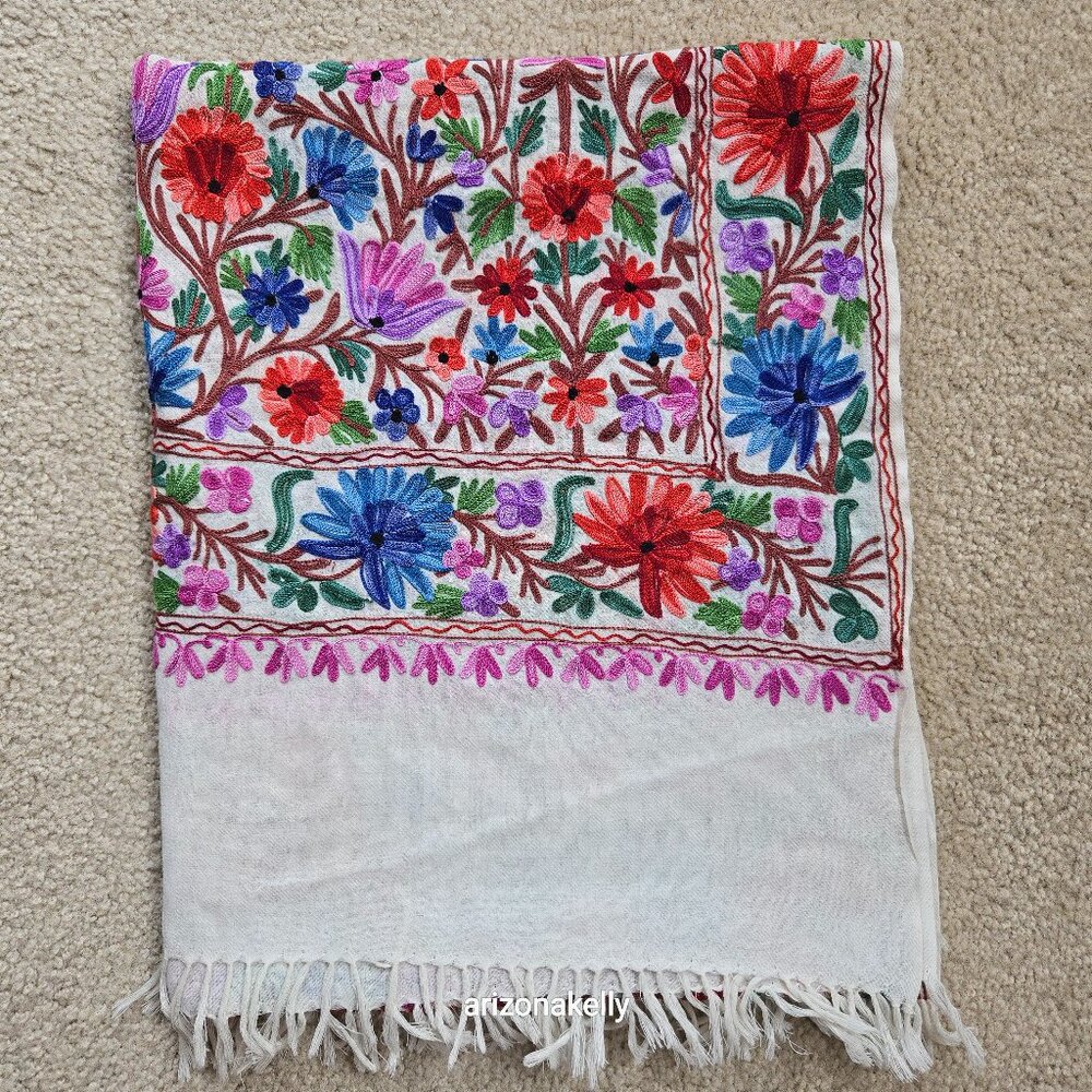 Wool Scarf With Colorful Chain Stitch Embroidery Flowers Vines